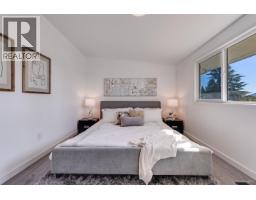 667 Plymouth Drive, North Vancouver, BC V7H2H5 Photo 15