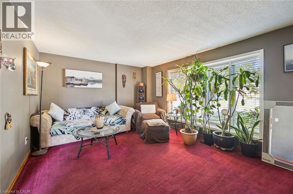 149 IRONSTONE Drive - Image 7