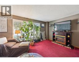 Living room - 149 Ironstone Drive, Cambridge, ON N1P1A4 Photo 9