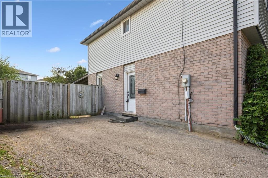 149 IRONSTONE Drive - Image 5