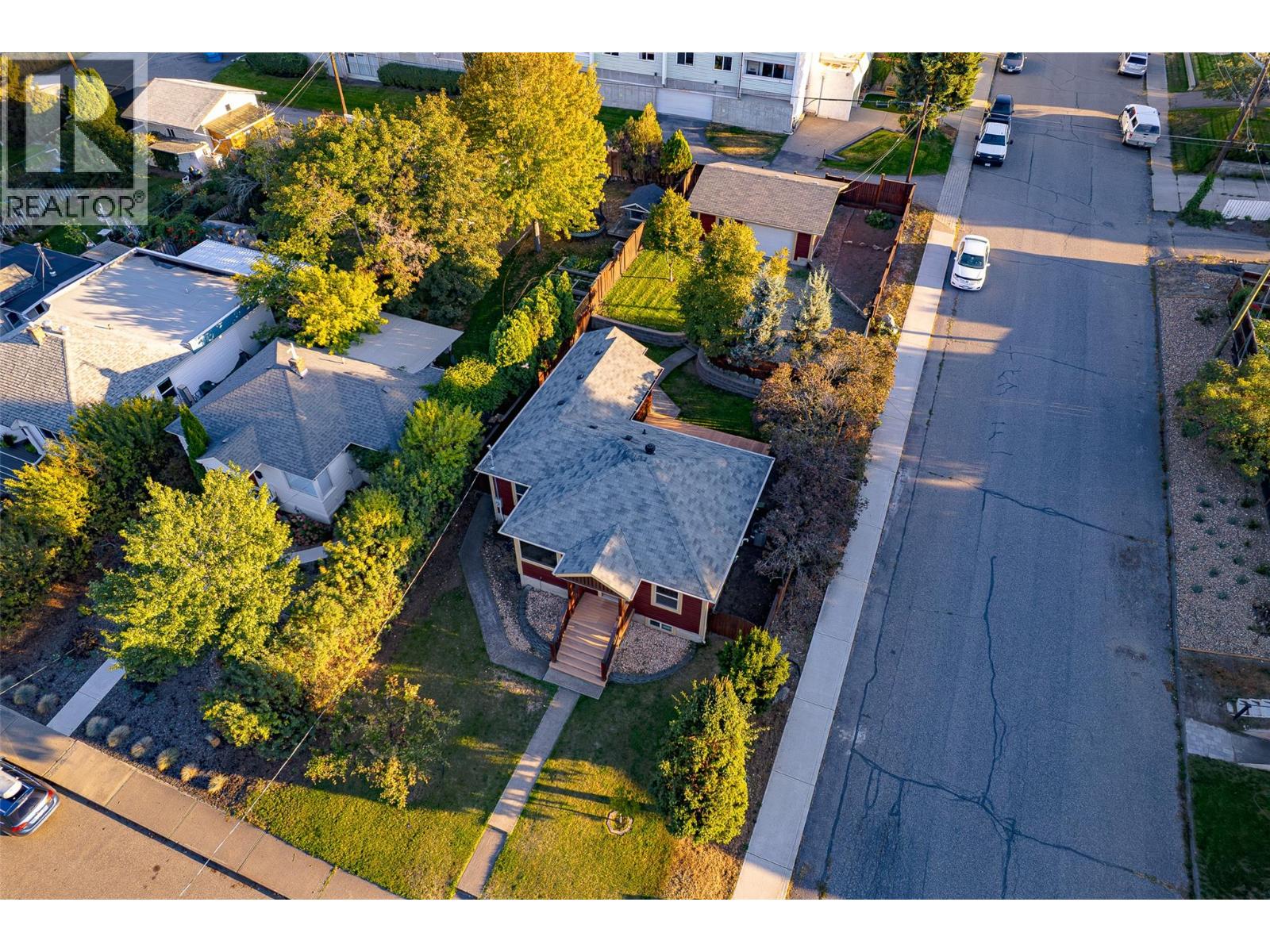1201 PLEASANT Street - Image 58