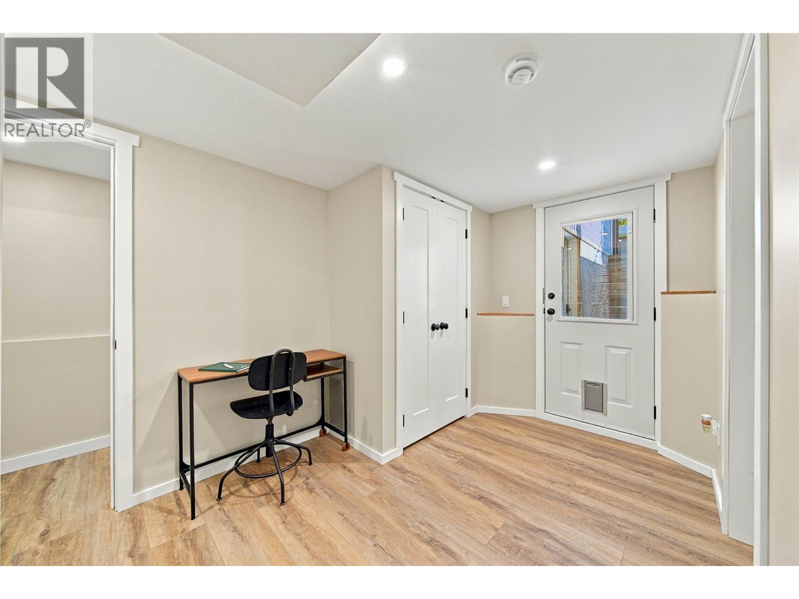 1201 PLEASANT Street - Image 28