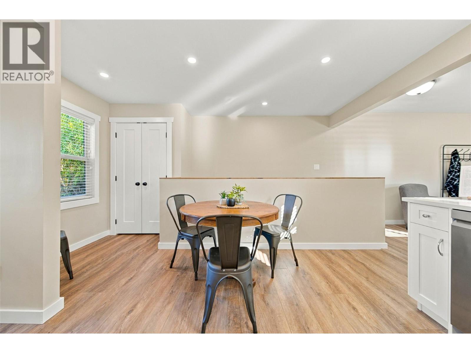 1201 PLEASANT Street - 22