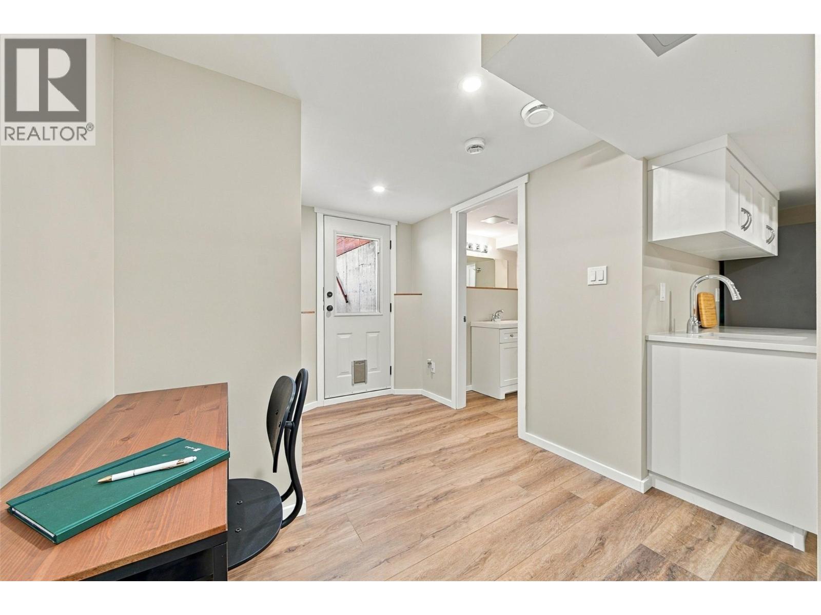 1201 PLEASANT Street - 27