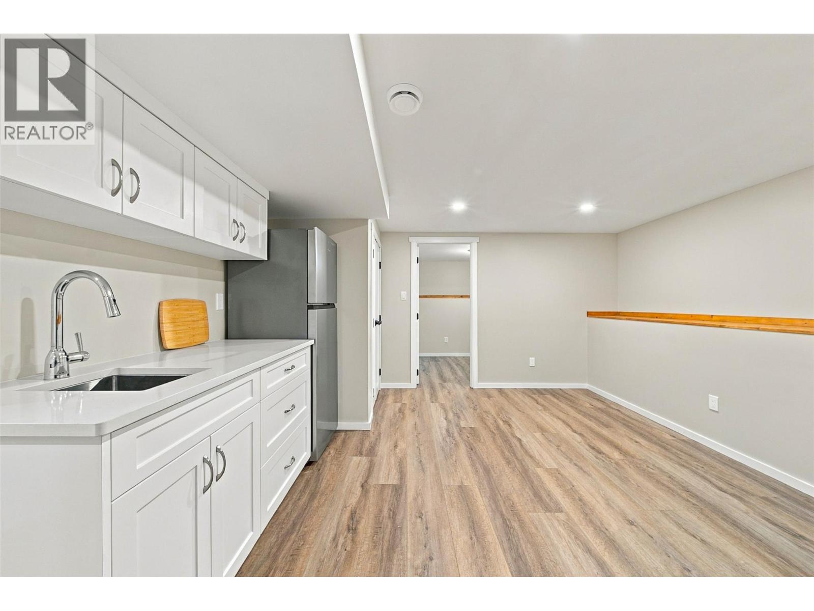 1201 PLEASANT Street - 31