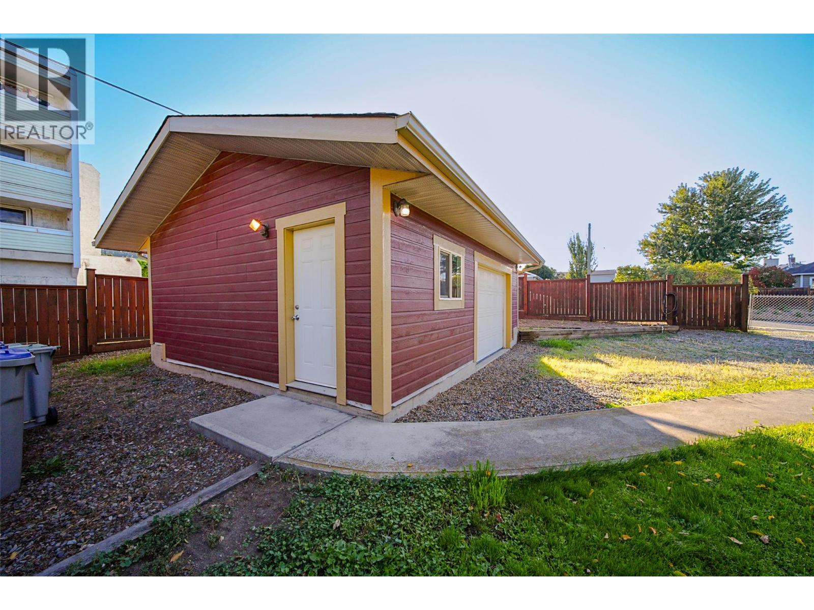 1201 PLEASANT Street - Image 49