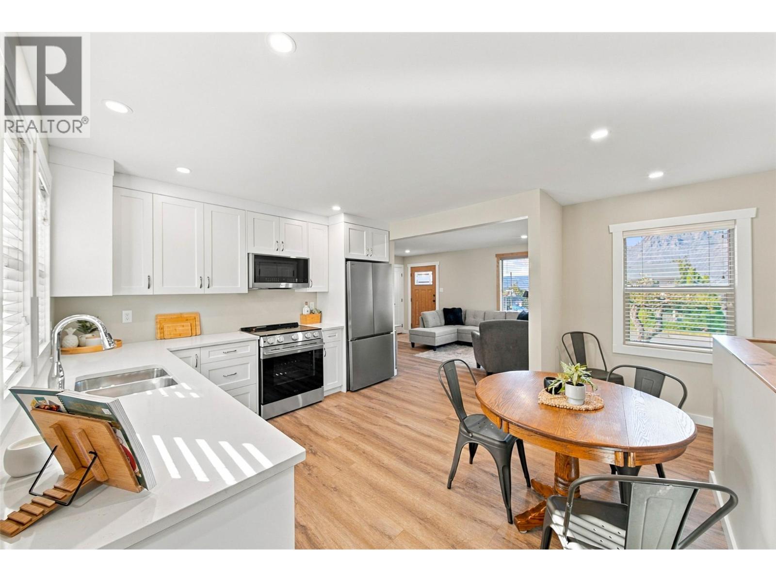 1201 PLEASANT Street - 23