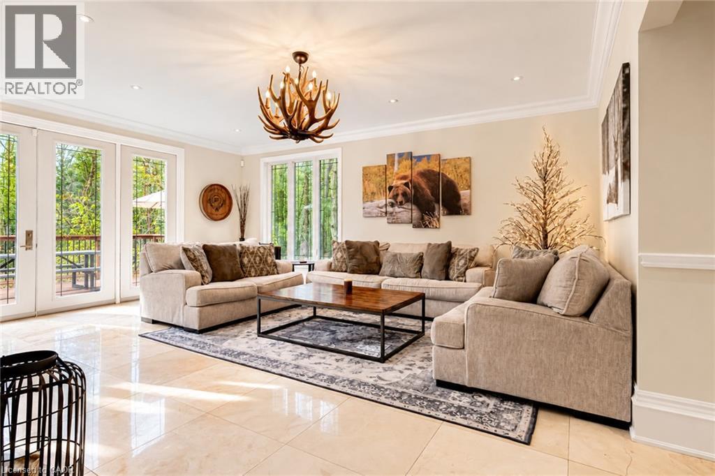 18 ELDER Crescent - 20