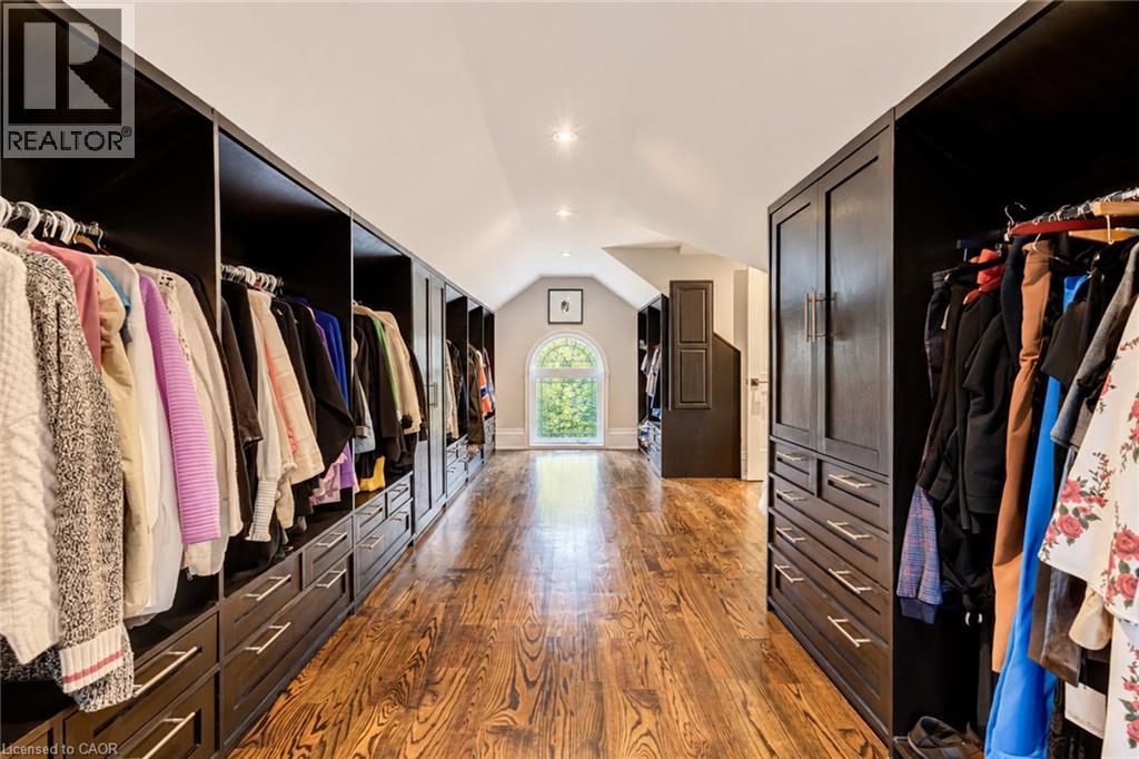 18 ELDER Crescent - Image 32