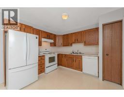 2pc Bathroom - 2 Deer Lane Road Se, Calgary, AB T2J5V7 Photo 9