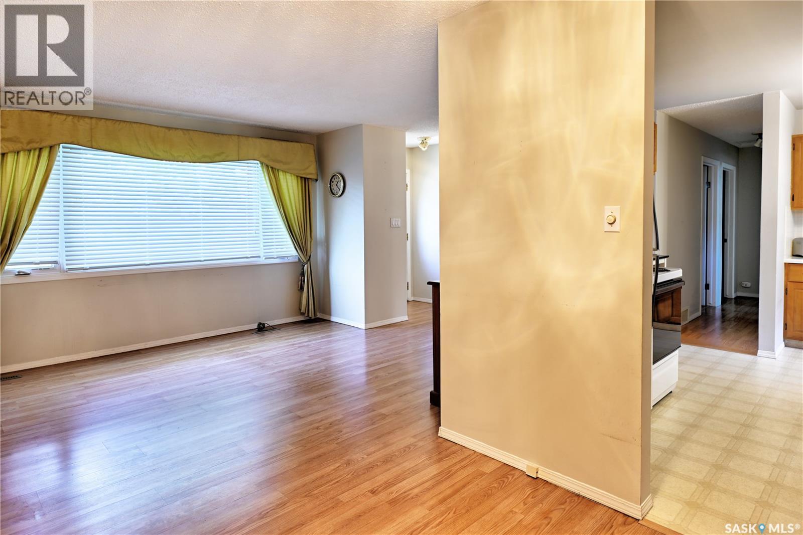321 Winnipeg AVENUE N, Saskatoon — photo 12