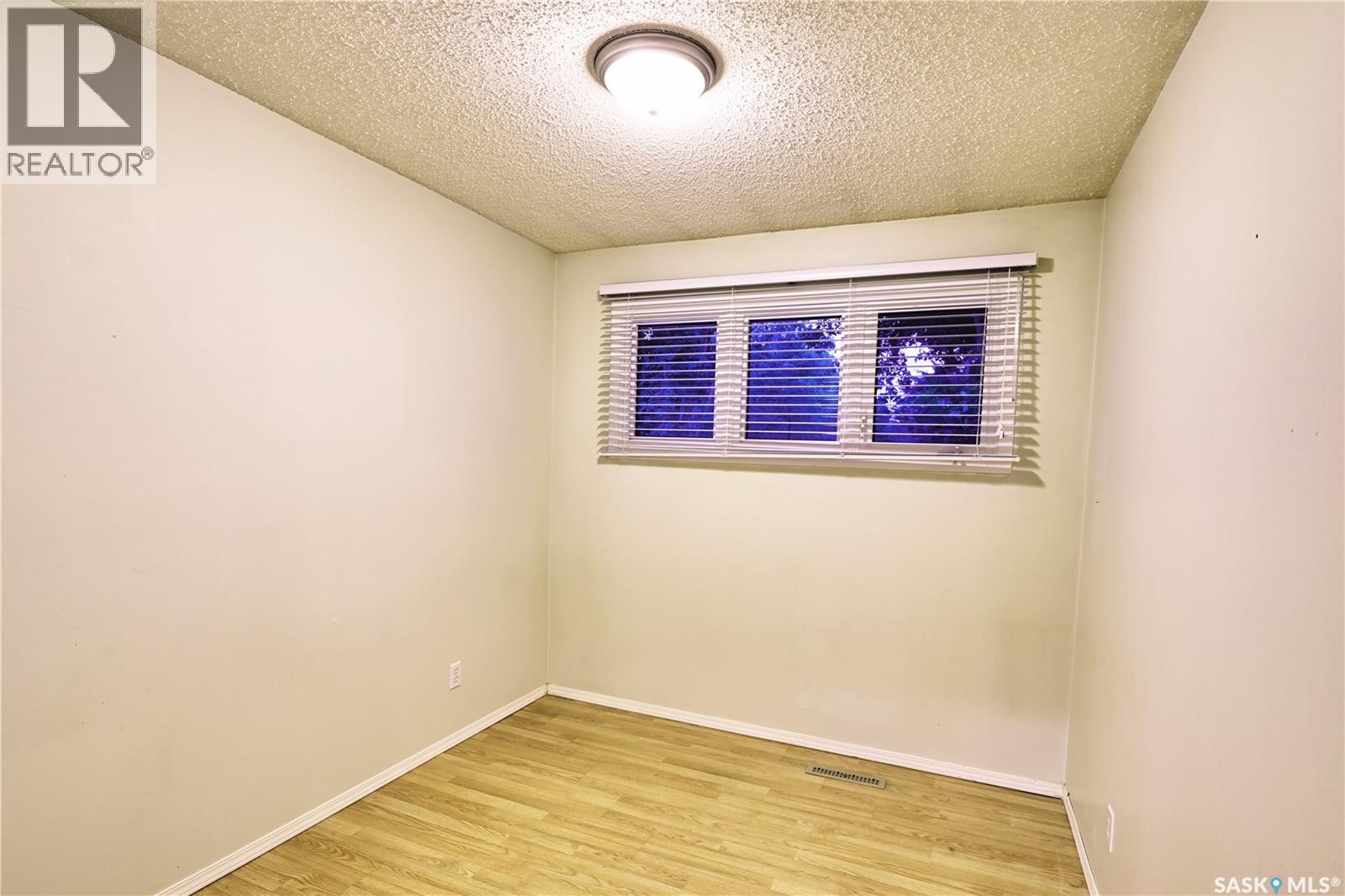 321 Winnipeg AVENUE N, Saskatoon — photo 14