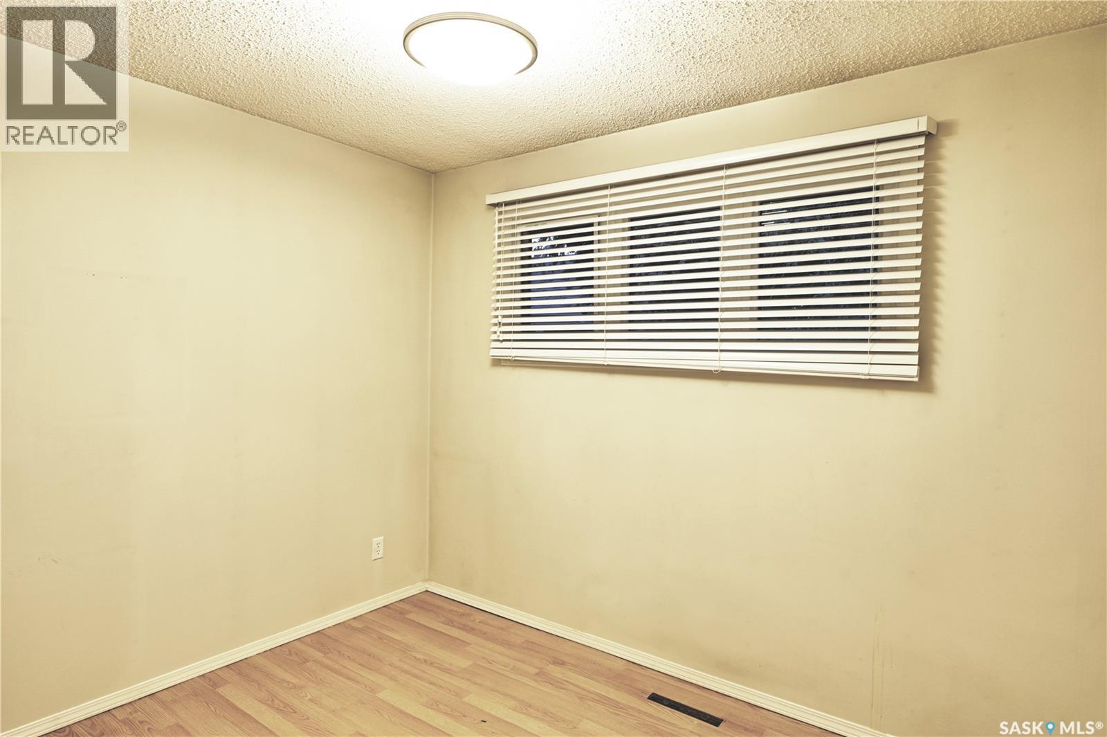 321 Winnipeg AVENUE N, Saskatoon — photo 15