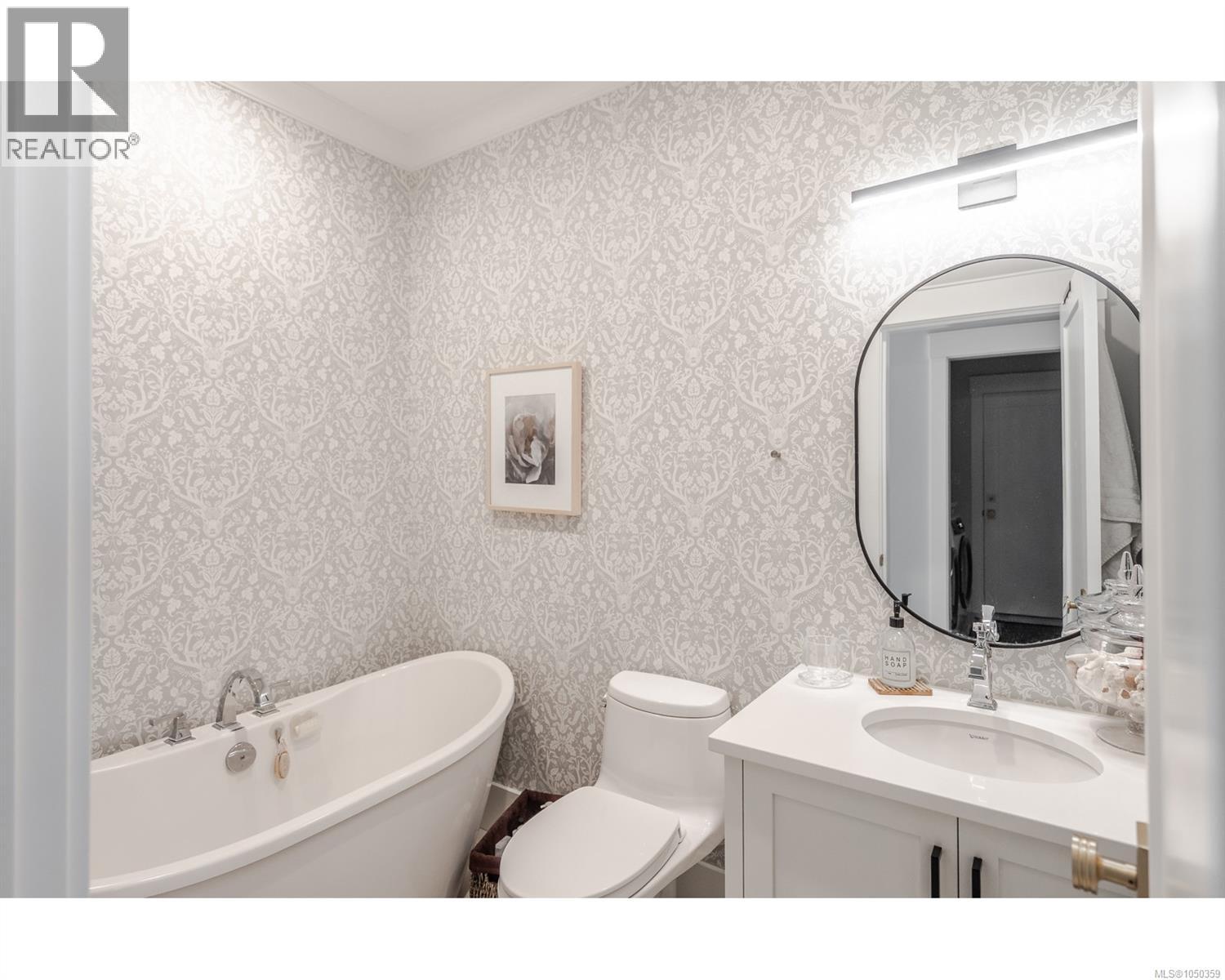 427 Cottage Dr - Image 40