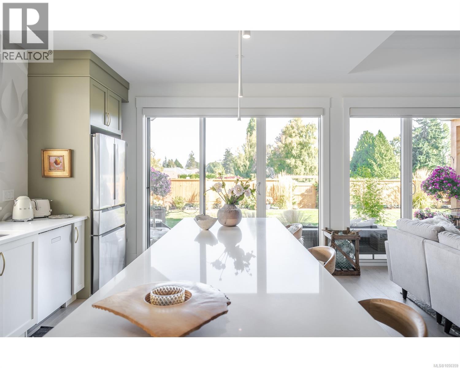 427 Cottage Dr - 6
