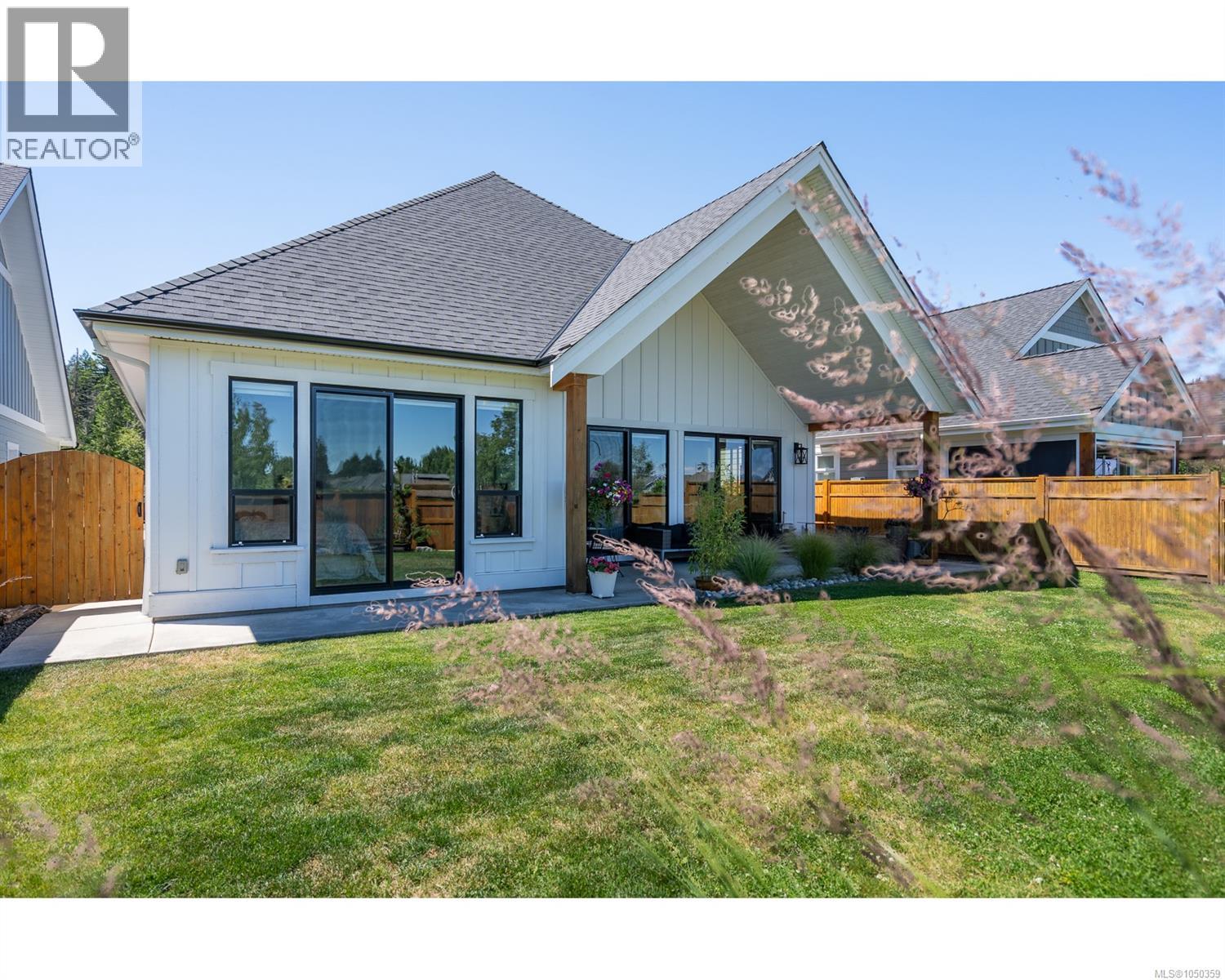 427 Cottage Dr - 55