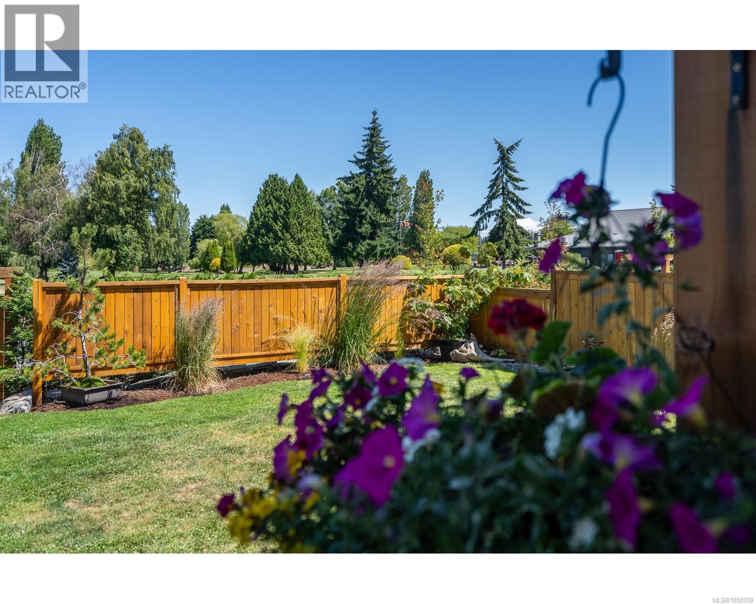 427 Cottage Dr - Image 46