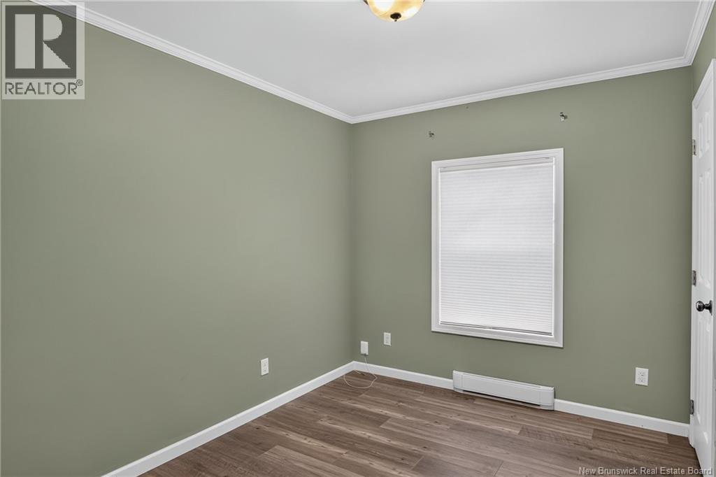 3 Daisy Street - 13