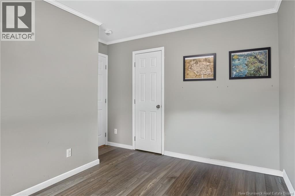 3 Daisy Street - Image 15