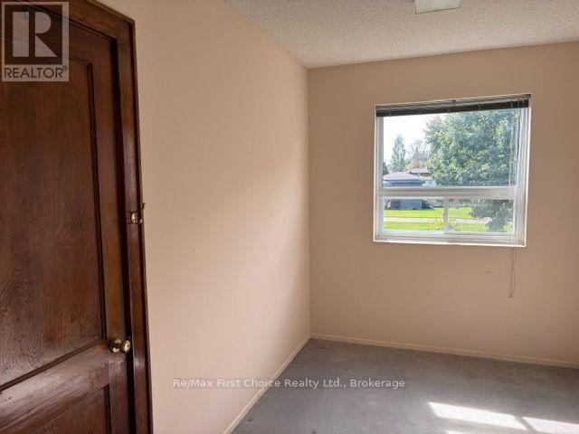 569 DAWSON STREET - 15