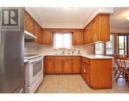 56 Scenic Wood Crescent, Waterloo, ON N2A3N6 Photo 11