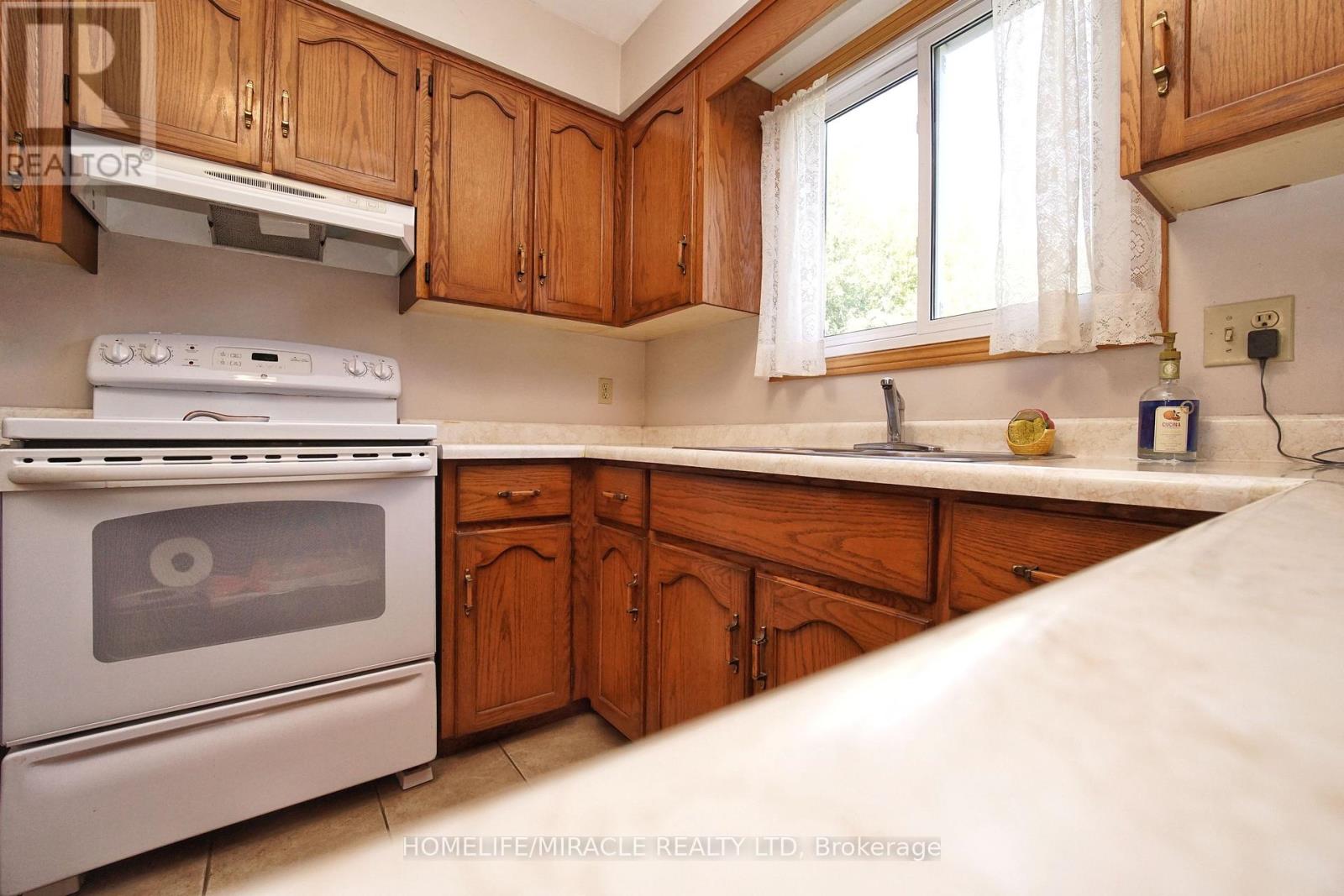 56 SCENIC WOOD CRESCENT - 14