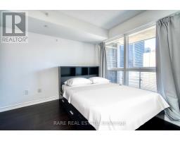 1024 - 386 Yonge Street, Toronto, ON M6B0A5 Photo 12