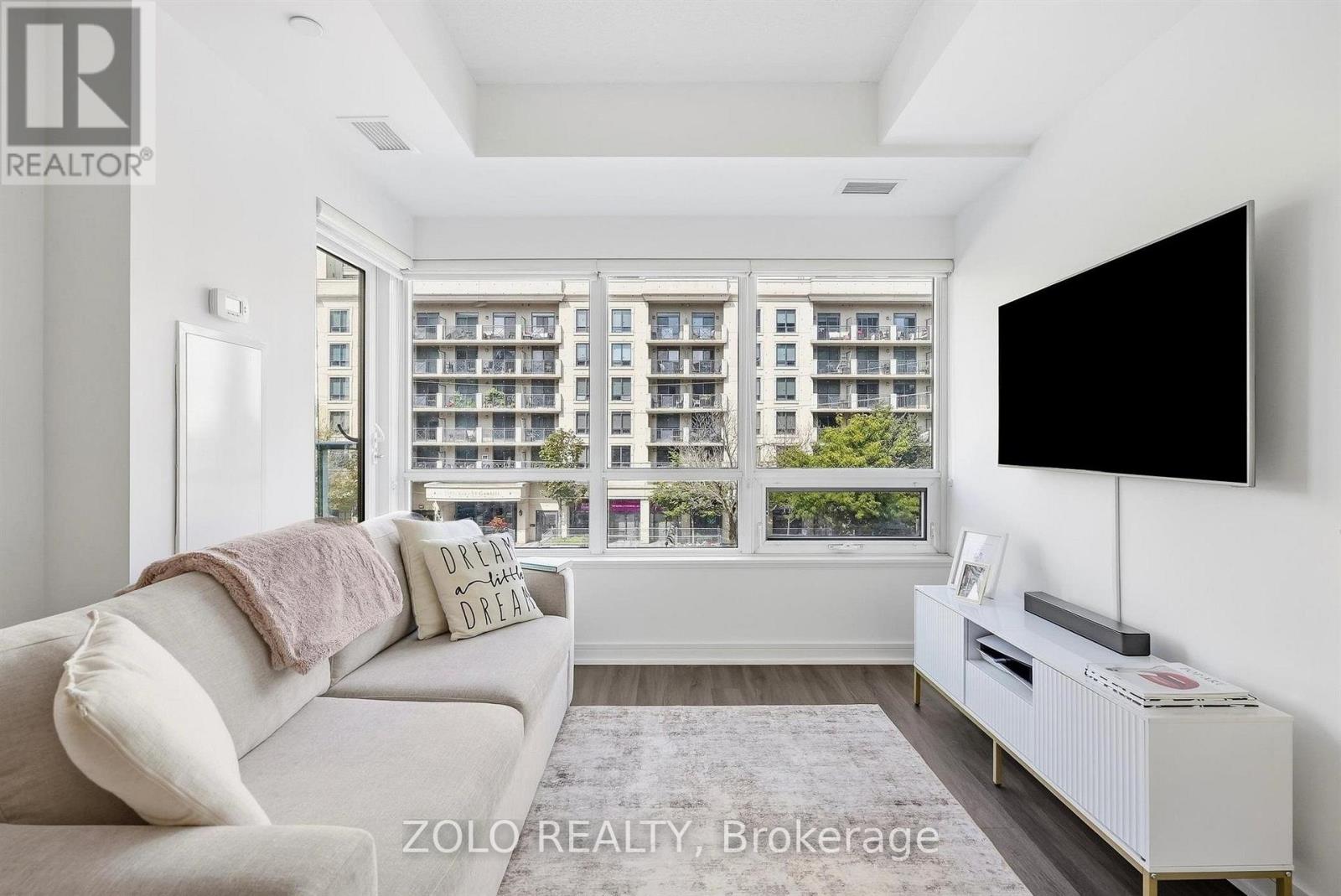 Photo of 335 - 621 SHEPPARD AVENUE E