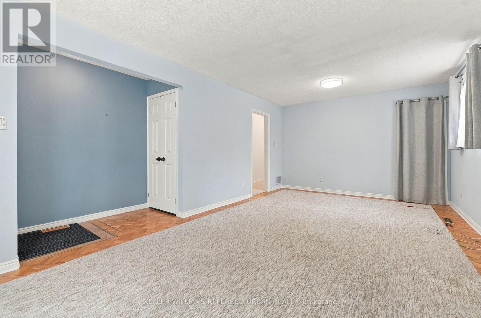 Photo of 146 MONTROSE AVENUE