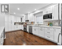 Kitchen - 96 Ava Road, Toronto, ON M6C1W1 Photo 7