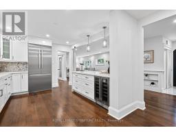 Sitting room - 96 Ava Road, Toronto, ON M6C1W1 Photo 8