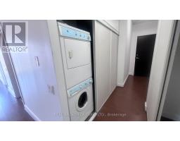 1702 - 112 George Street, Toronto, ON M5A2M5 Photo 9