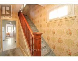 523 Armour Road, Peterborough, ON K9H1Y8 Photo 12