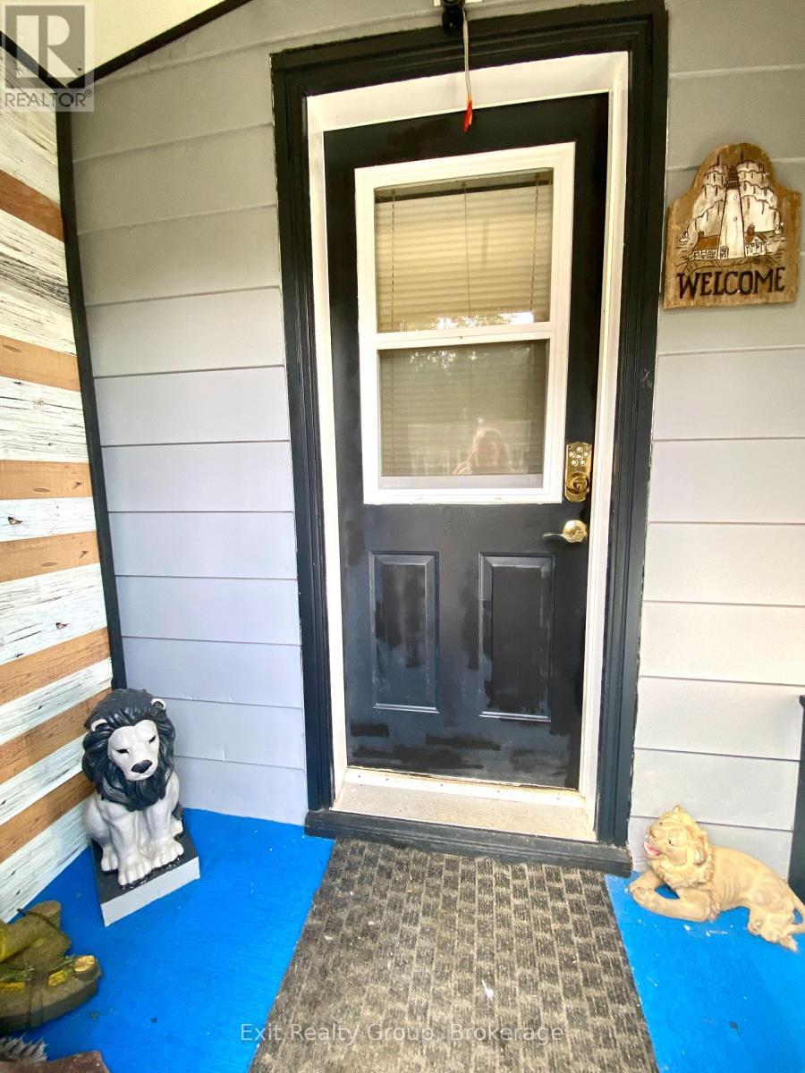 33 GLASTONBURY ROAD - Image 12