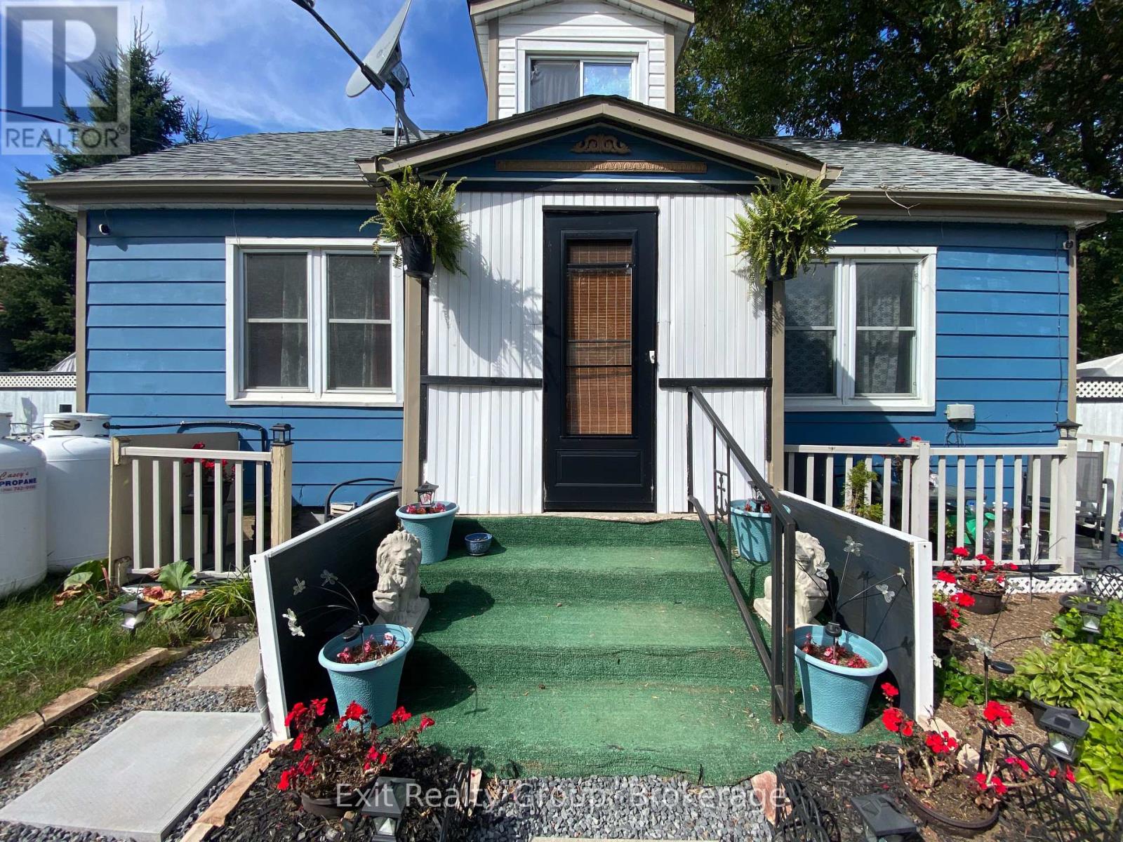 33 GLASTONBURY ROAD - Image 3
