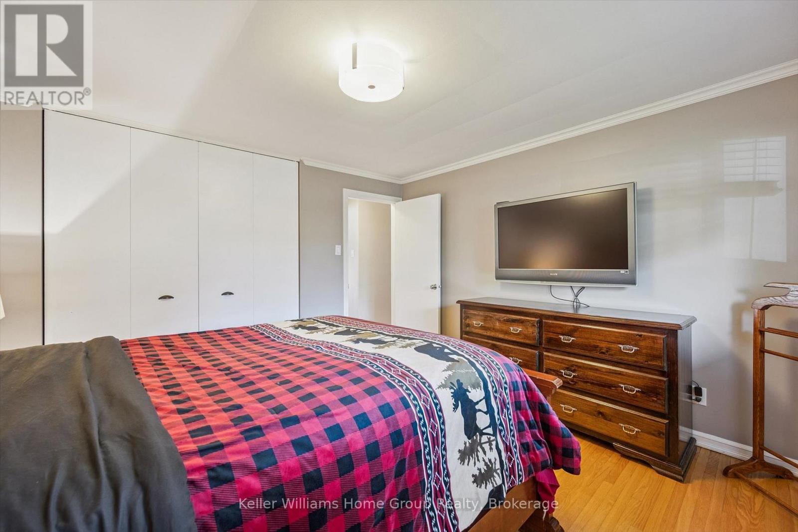 35 CROSBY DRIVE - 19
