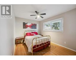 35 Crosby Drive, Kitchener, ON N2B2K9 Photo 17
