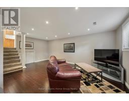 35 Crosby Drive, Kitchener, ON N2B2K9 Photo 22