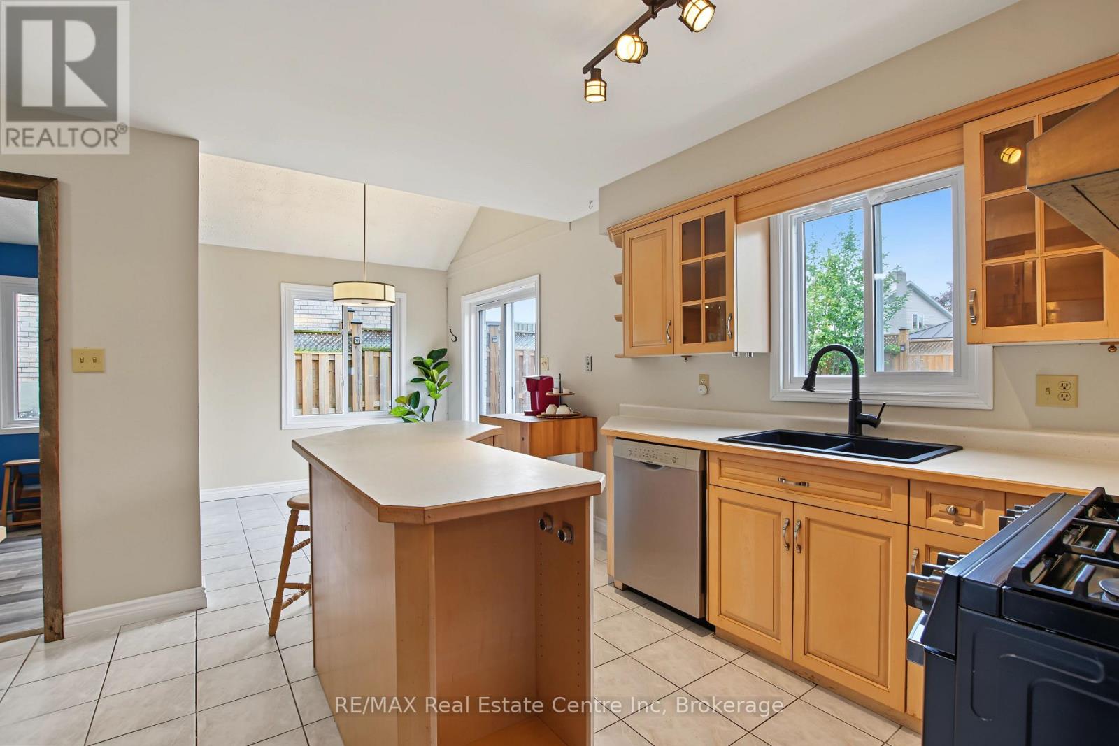 71 LINDA DRIVE - Image 11