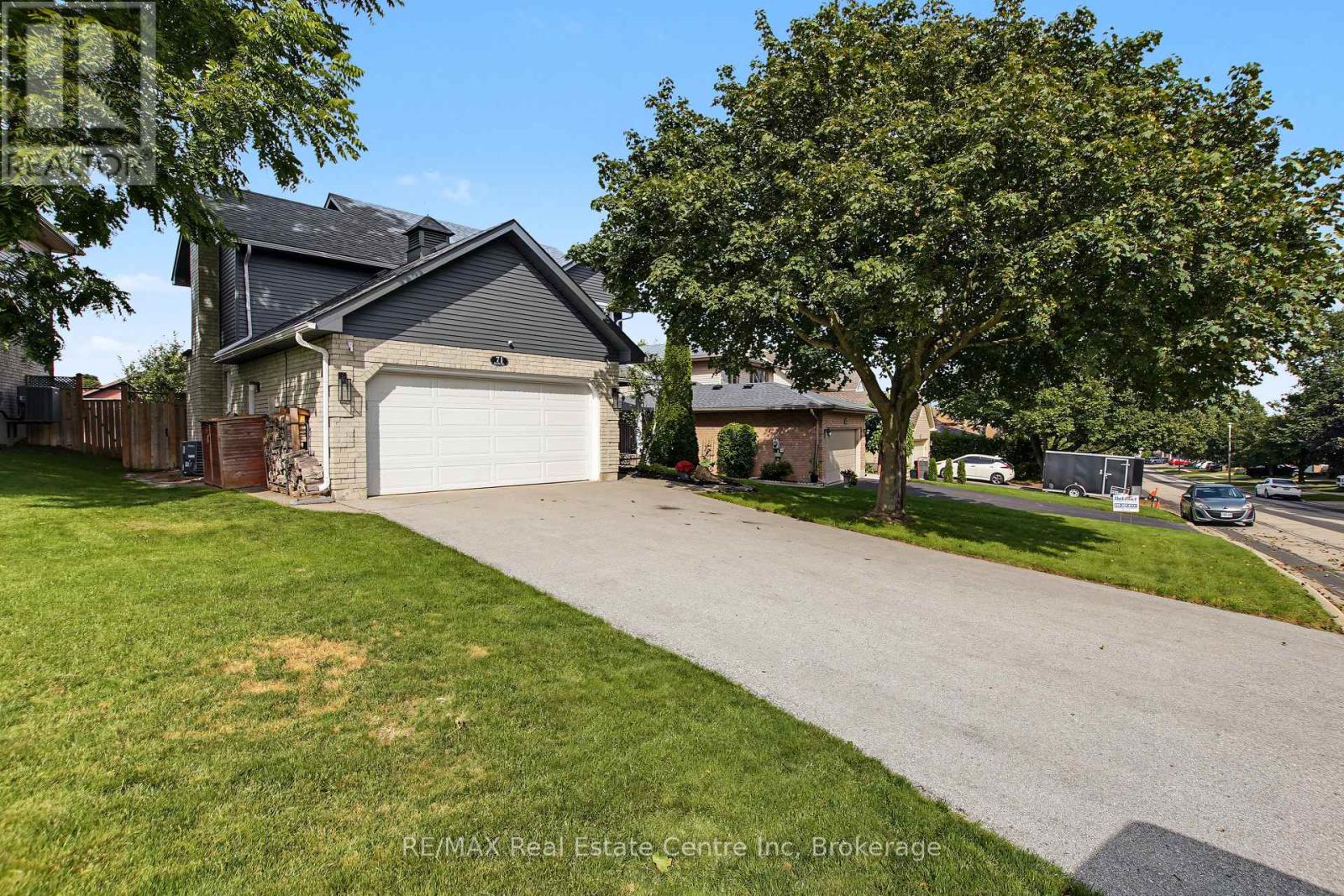 71 LINDA DRIVE — photo 3