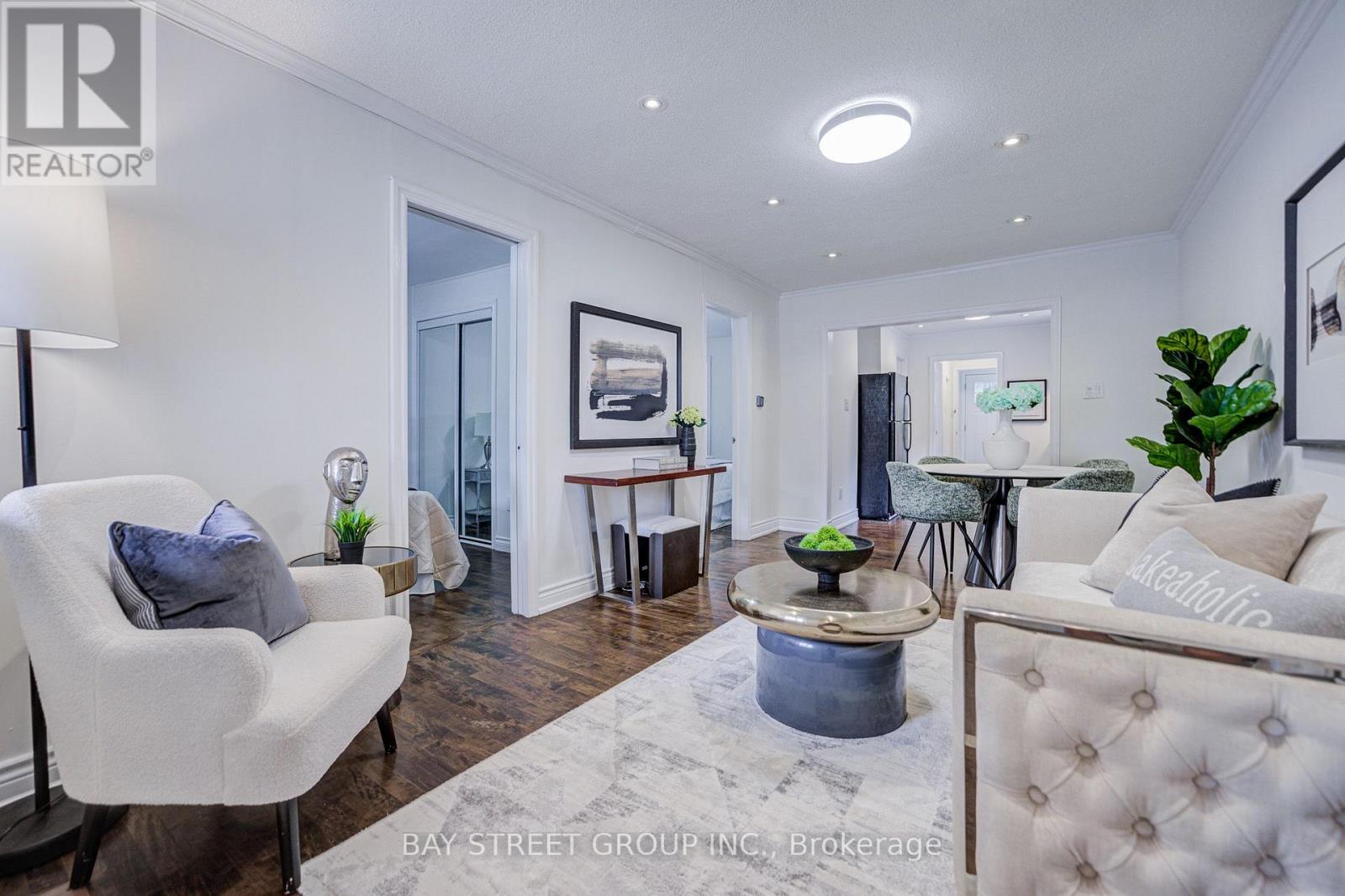 7 EMMOTT AVENUE - 11