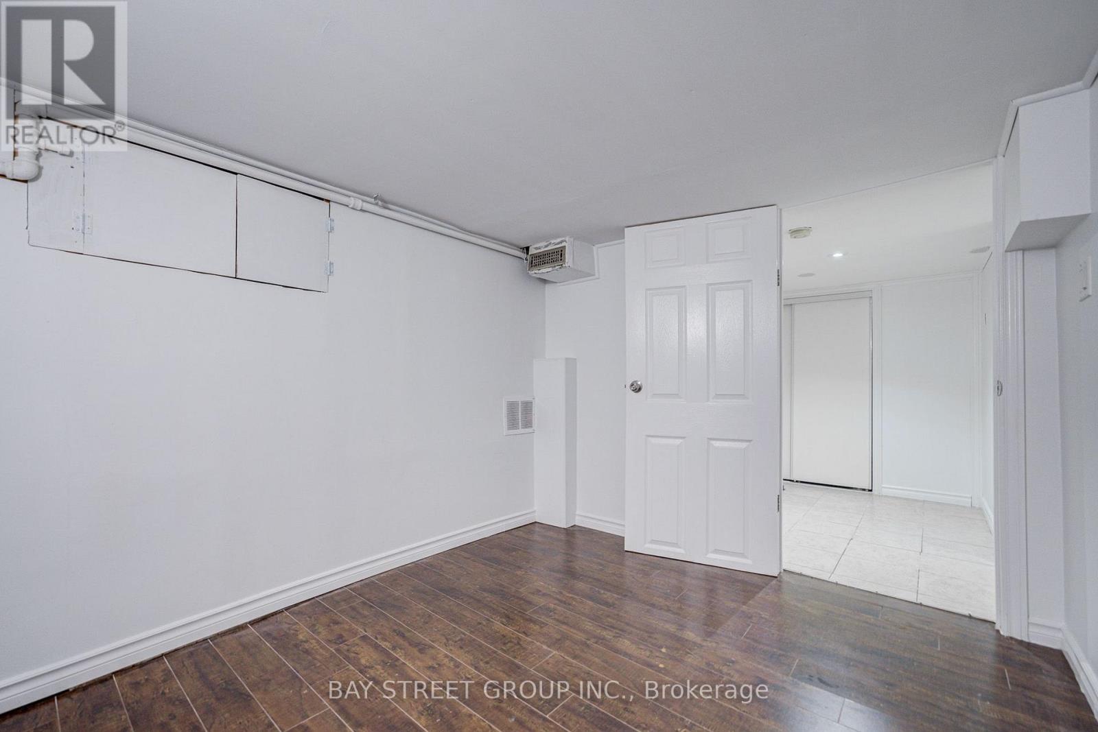 7 EMMOTT AVENUE - 43