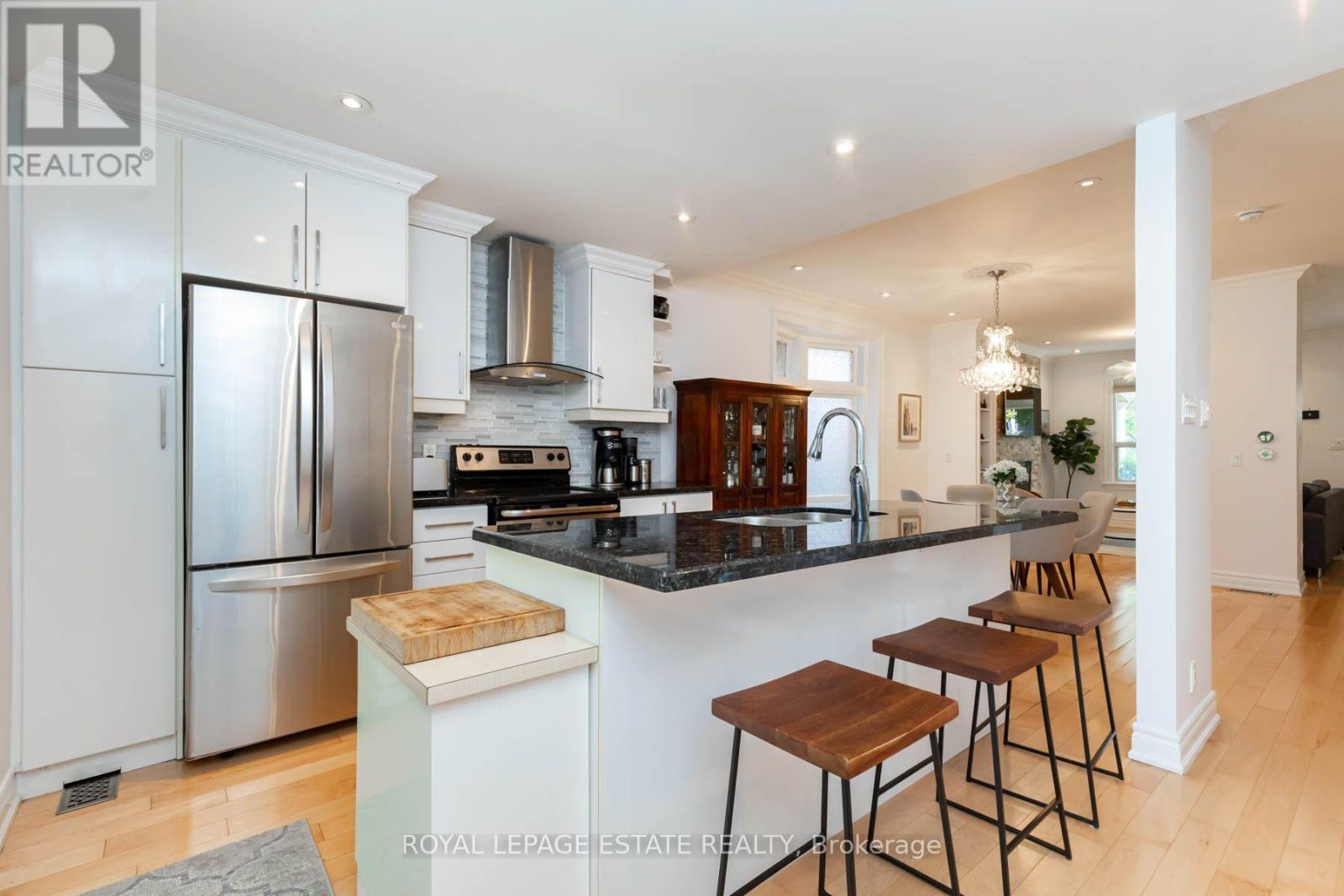 48 BLOOMFIELD AVENUE - 12