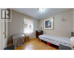 Dining room - 256 Ferris Road, Toronto, ON M4B1H6 Photo 8