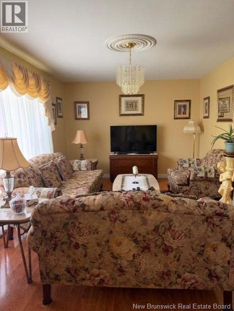231 Hutchison Drive - 11