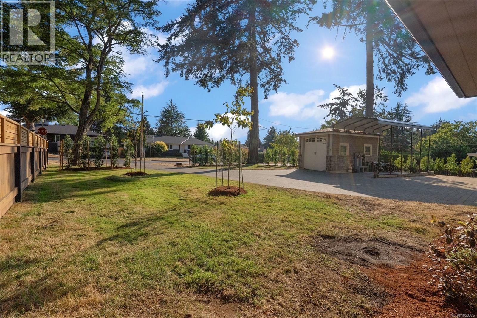 1680 Ash Rd - Image 46