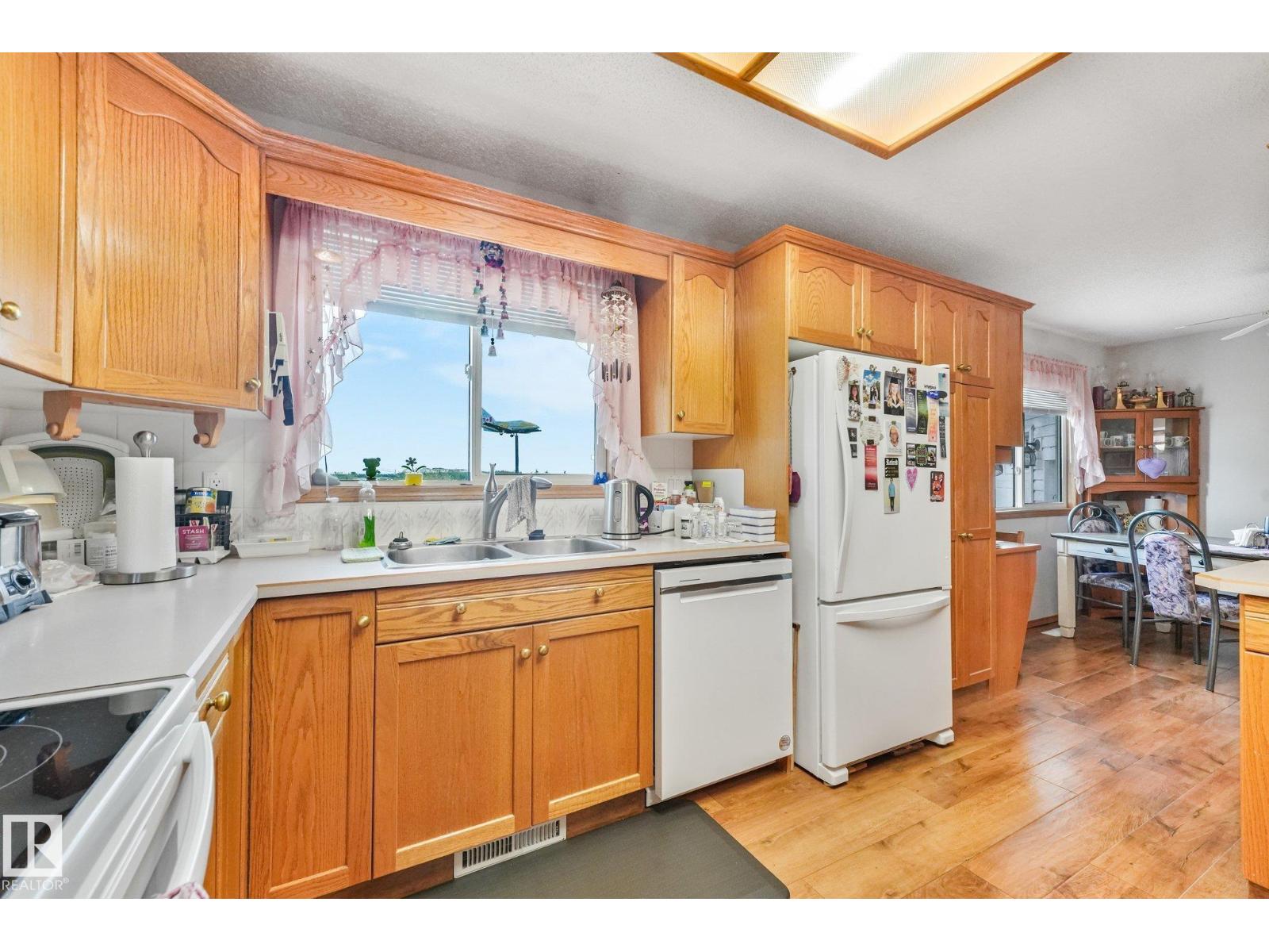 55120 Highway 2 NW - Image 39