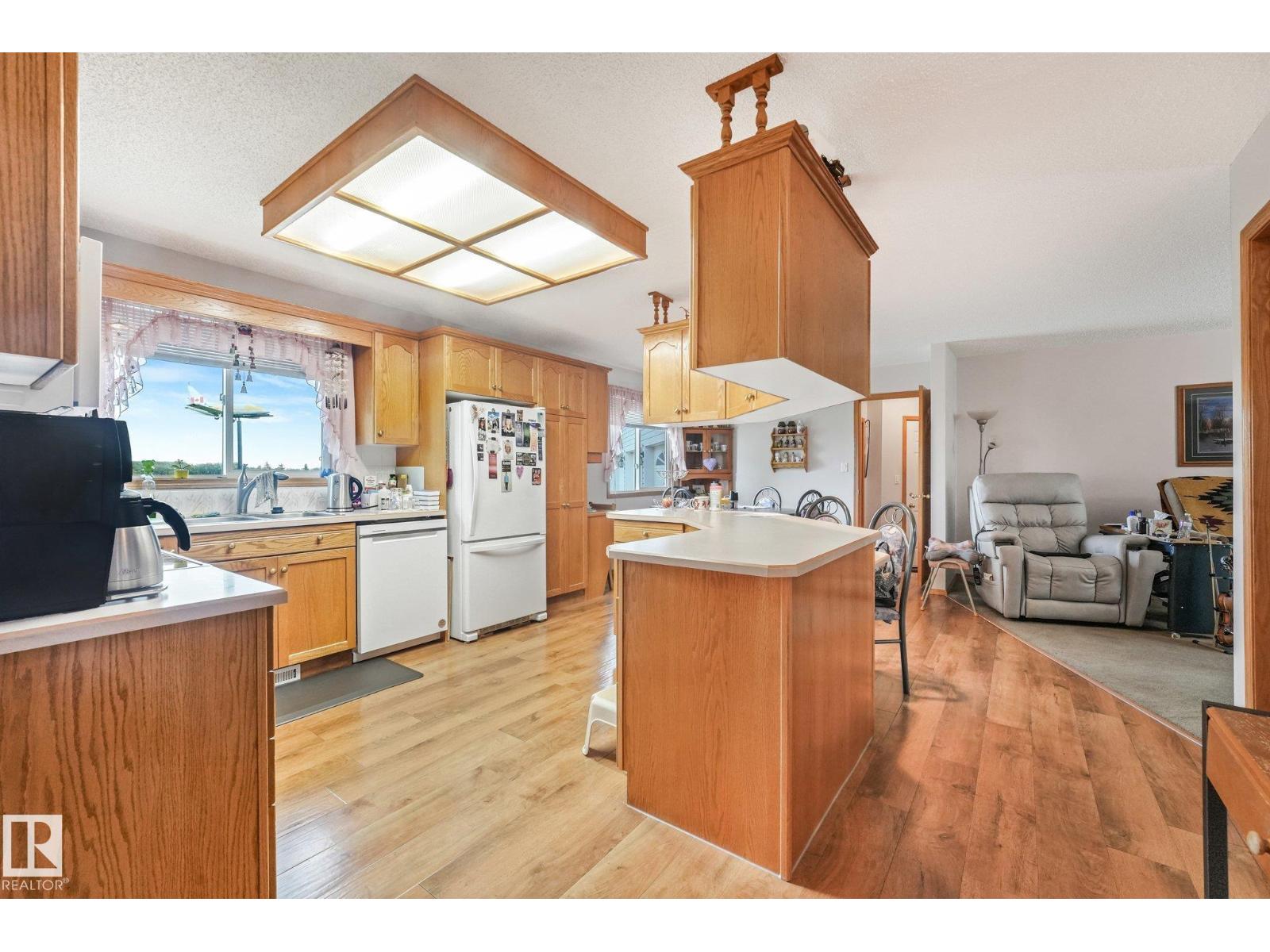 55120 Highway 2 NW - Image 36