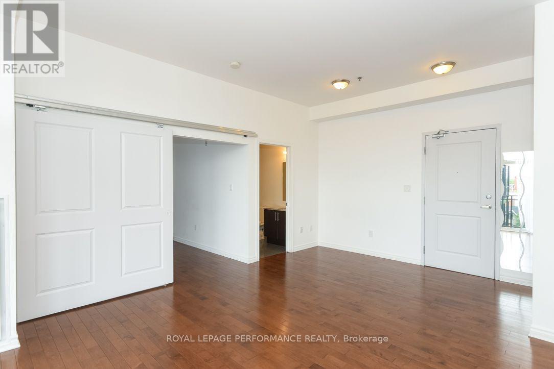 518 - 429 Kent Street