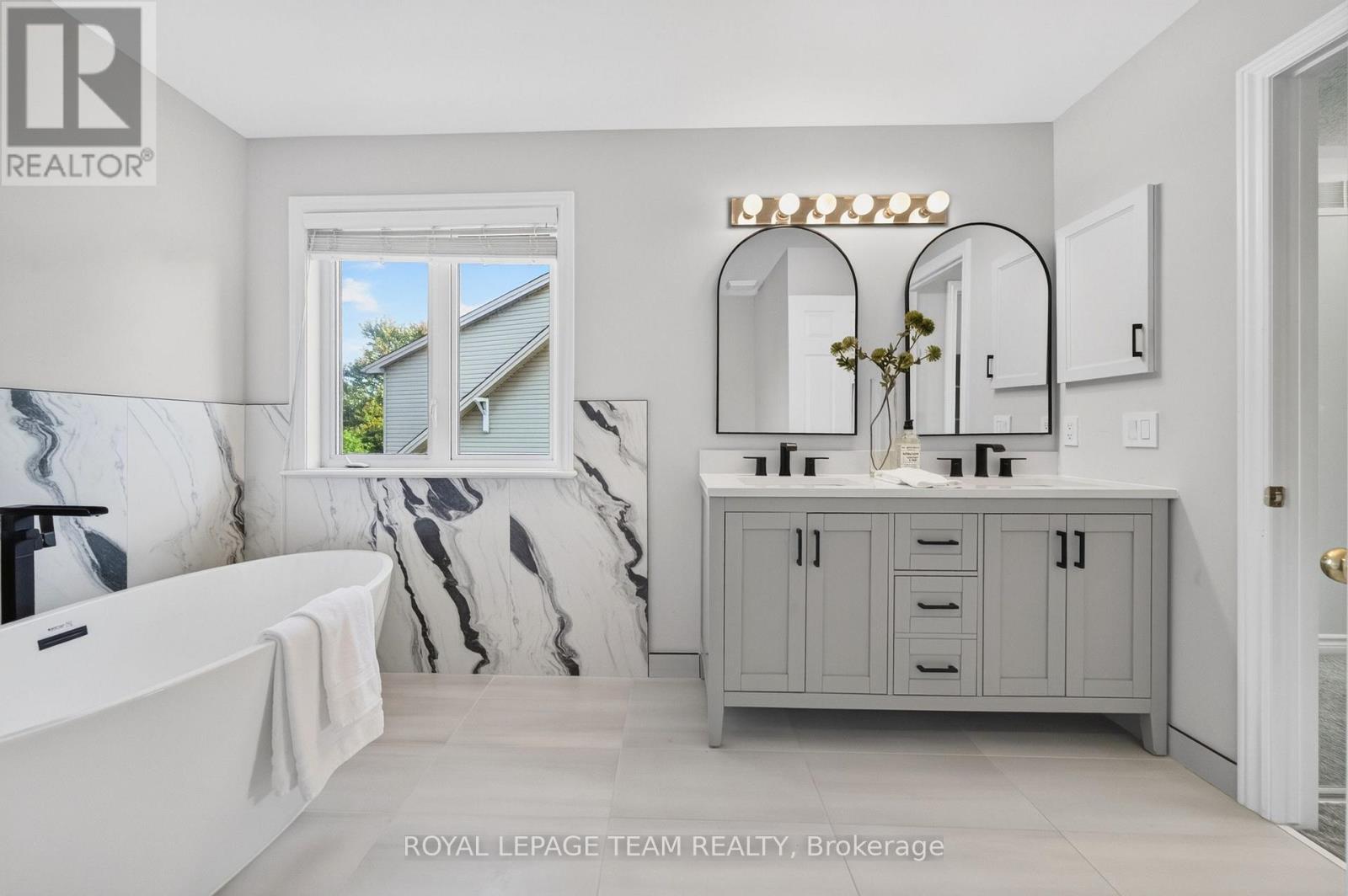 65 OSPREY CRESCENT - 30